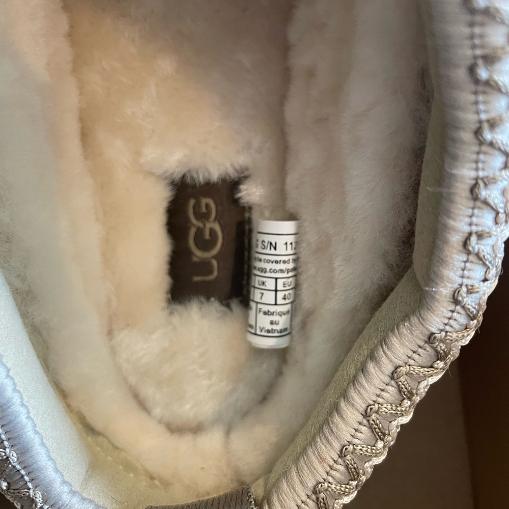 UGG Tan Platform Slip-Ons - Picture 5 of 6